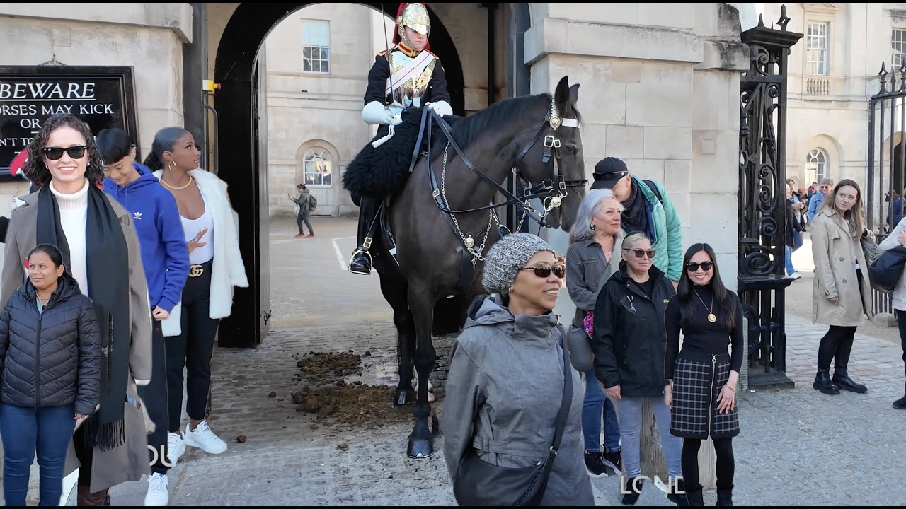 BRAVO Lady Guard!! Crossing the Limit!! These 8 People got TOLD OFF by the Lady Guard!!