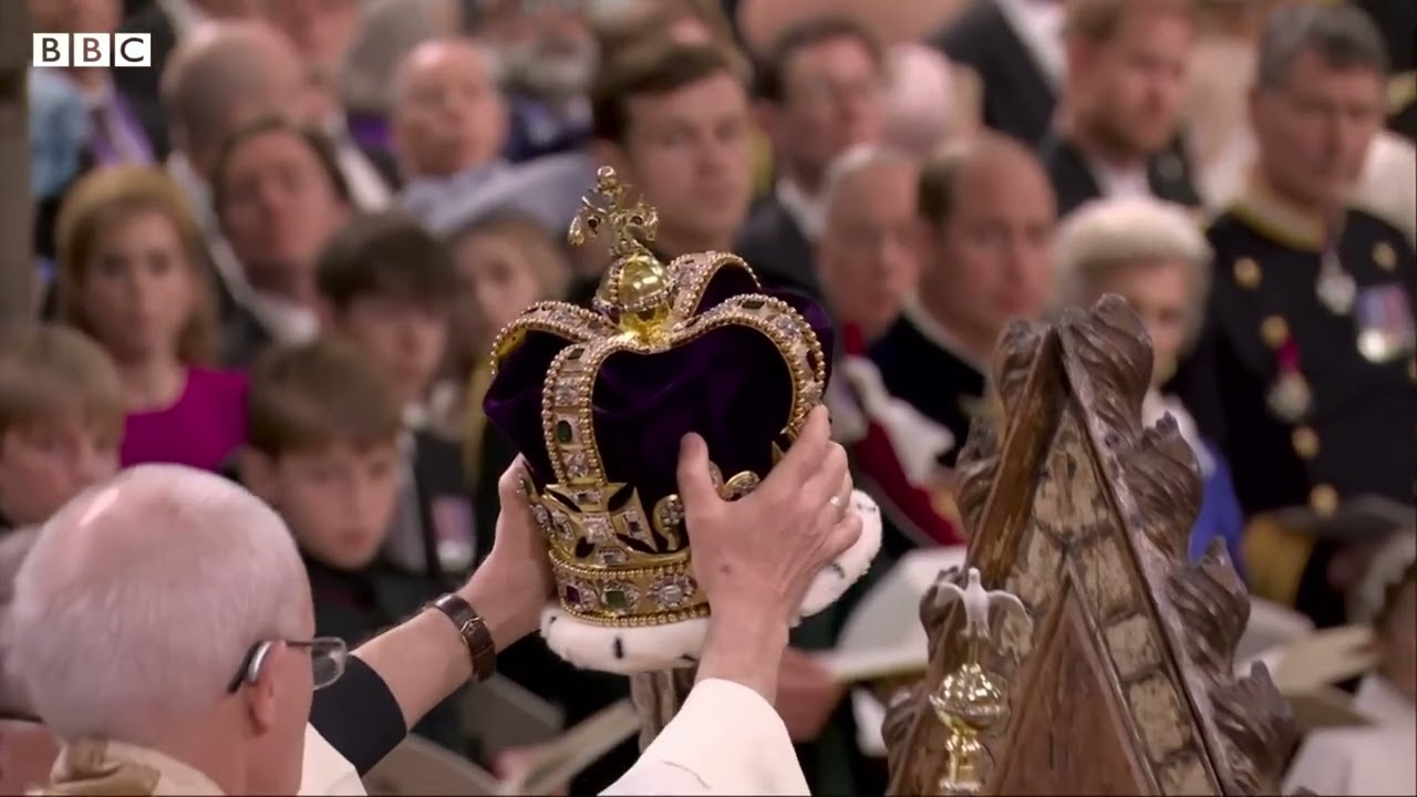 Loud fart inturrupts King Charles III's coronation