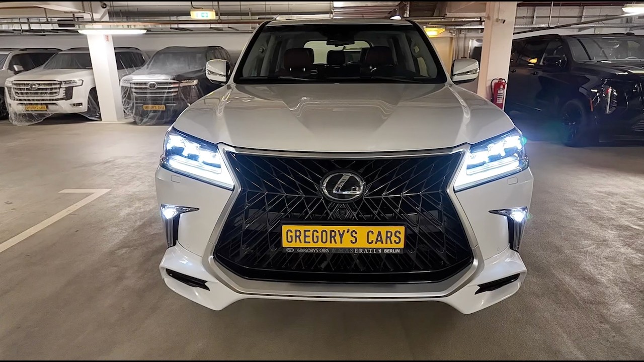 Gregory's Cars Lexus LX450d Sport Plus V8 Twin-Turbo