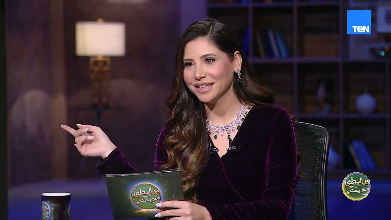 الفنانة هالة فاخر ترد بعفوية في فقرة شبه مين بعد ما شافت صورة أحفادها بالذكاء الاصطناعي
