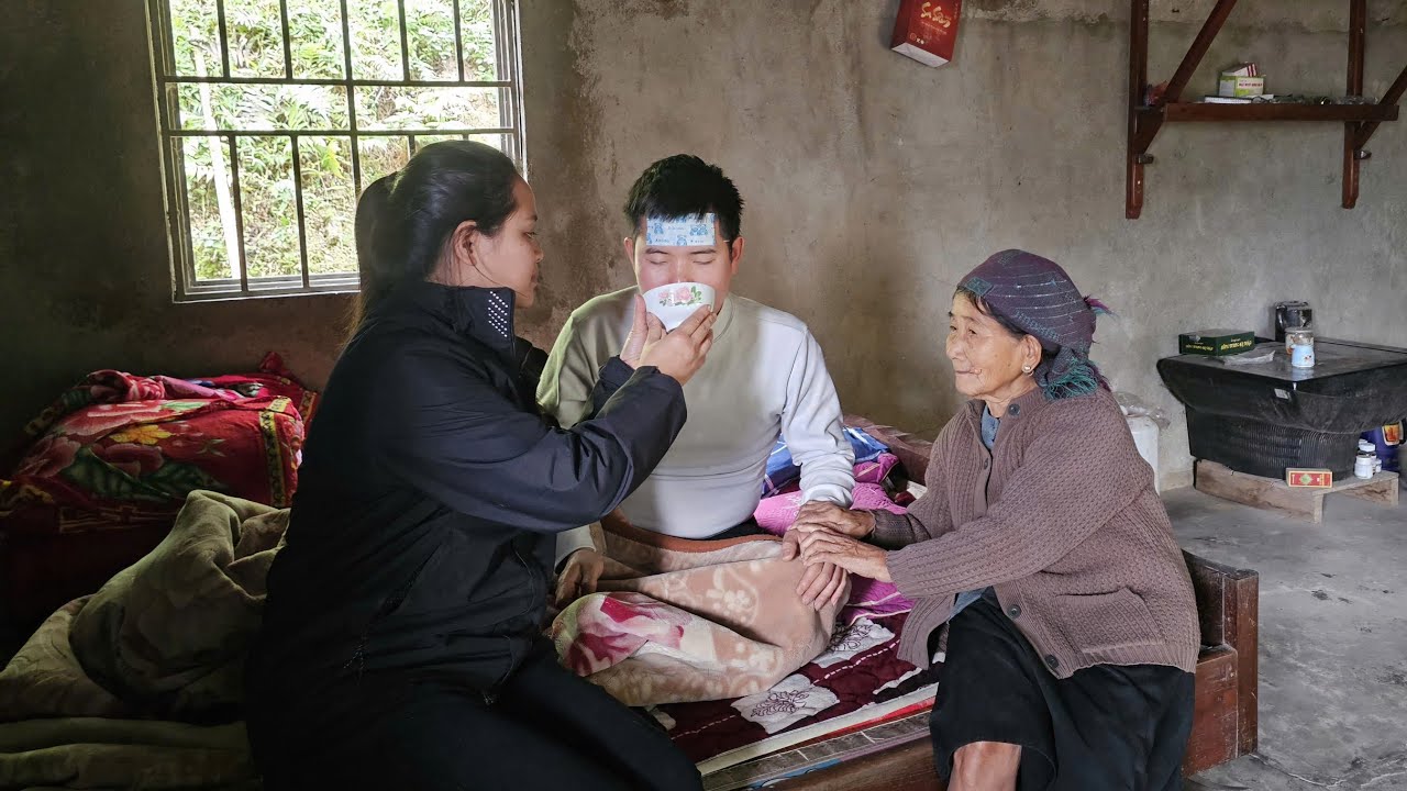 The old woman and the homeless girl were very worried about Mr. Khang's health.