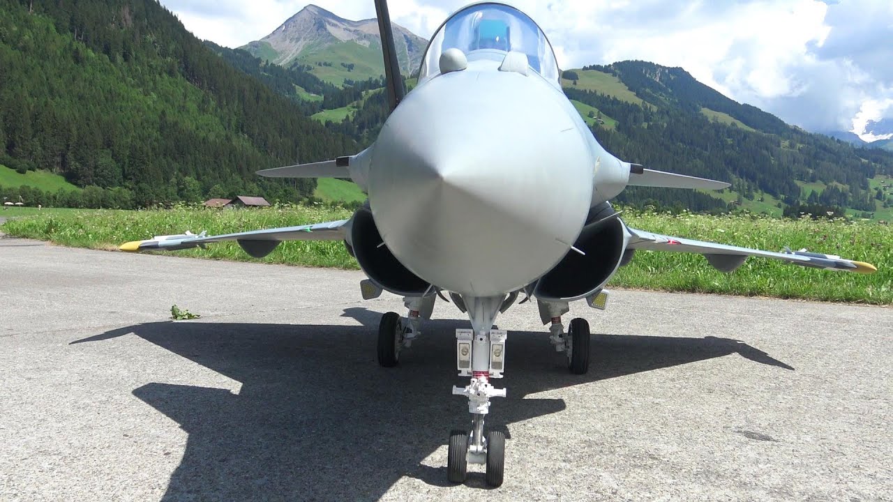 Very nice detailed Rafale Armee de l'Air Dassault RC Scale Turbine Model Jet