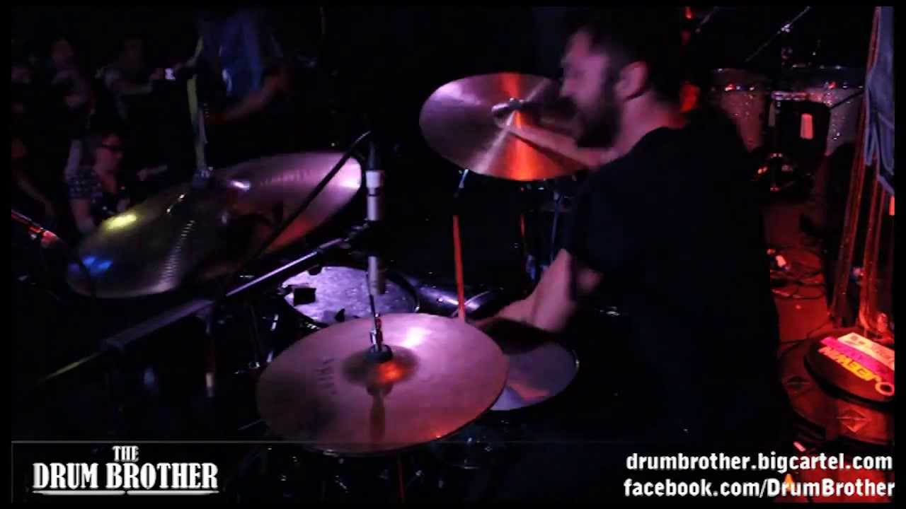 The chariot (David Kennedy) - 'Drumming for God' drum performance
