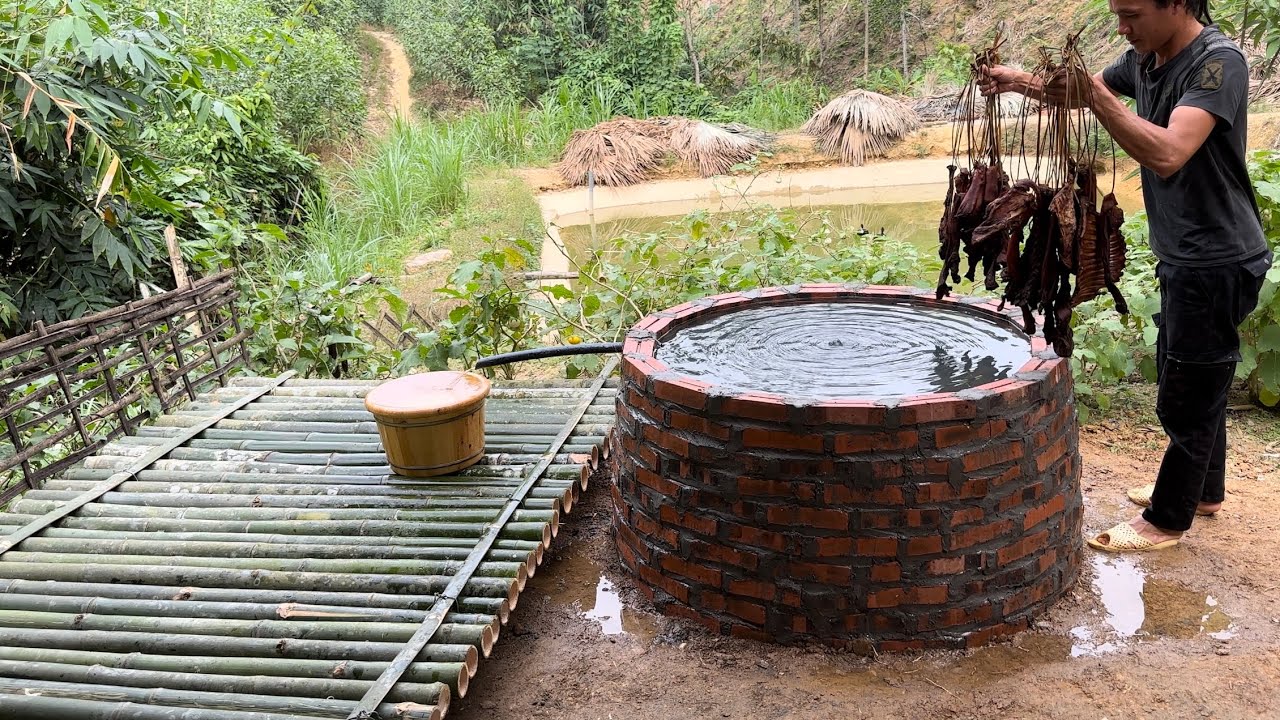 Build water tanks, grow vegetables, and collect sugarcane for pigs, Vàng Hoa