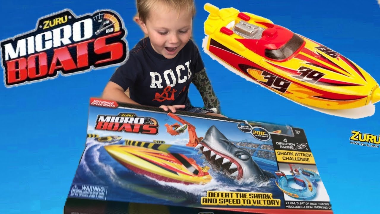 TODDLER KID PLAYS WITH ZURU MICRO BOATS! SHARK ATTACK! RACING WATER TOY SET! MINI BOATS ON TRACK!