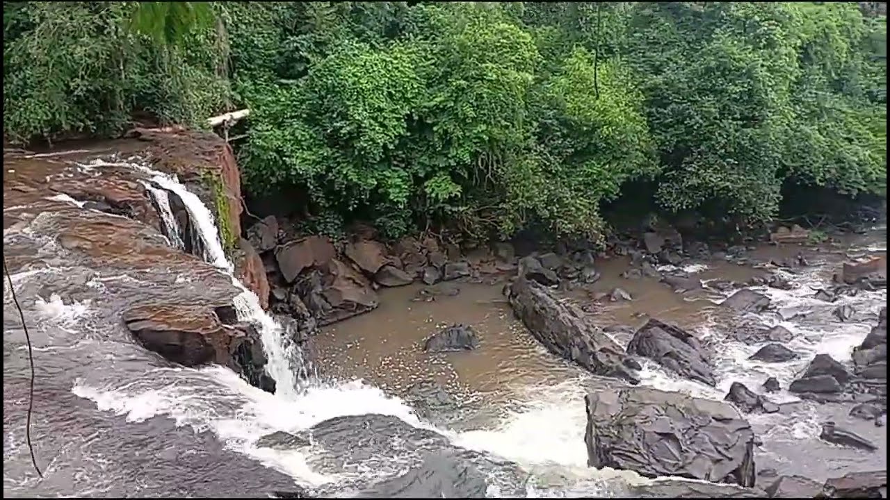 CACHOEIRA DA USINA ,EM TOLEDO PARANÁ.