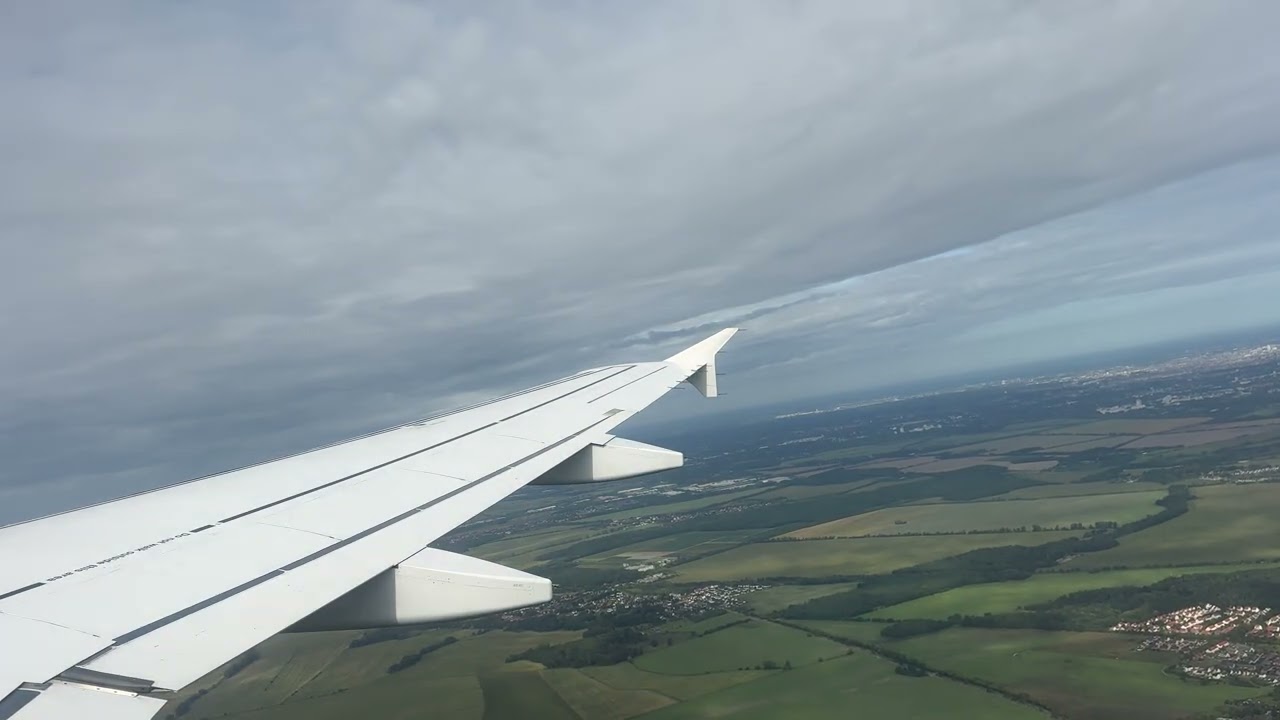 Lufthansa Airbus A320 take-off from Berlin (BER) 13SEPT2025