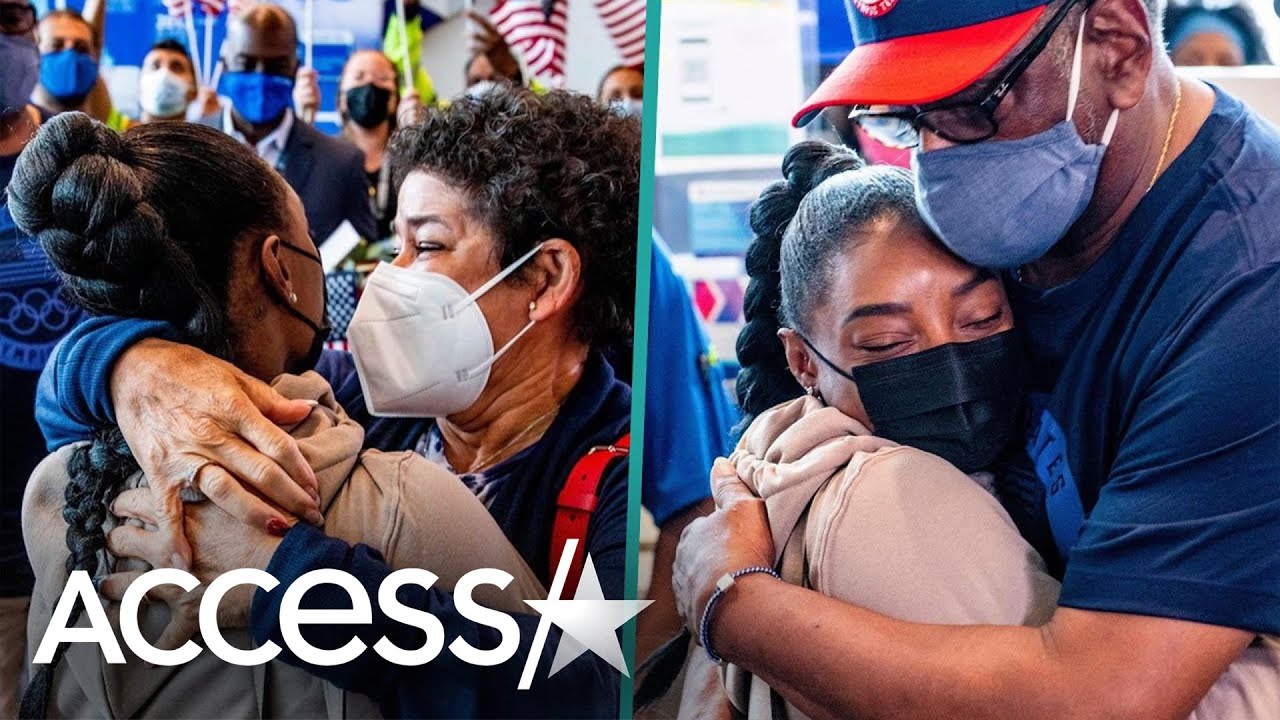 Simone Biles Reunites w/ Family After Tokyo Olympics