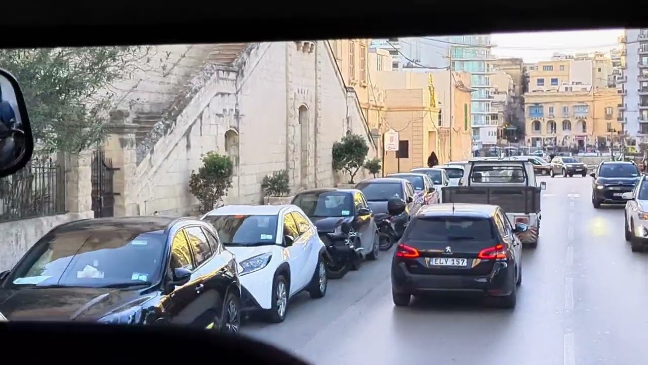 Malta Jan 2025 : Crazy Bus Driving !