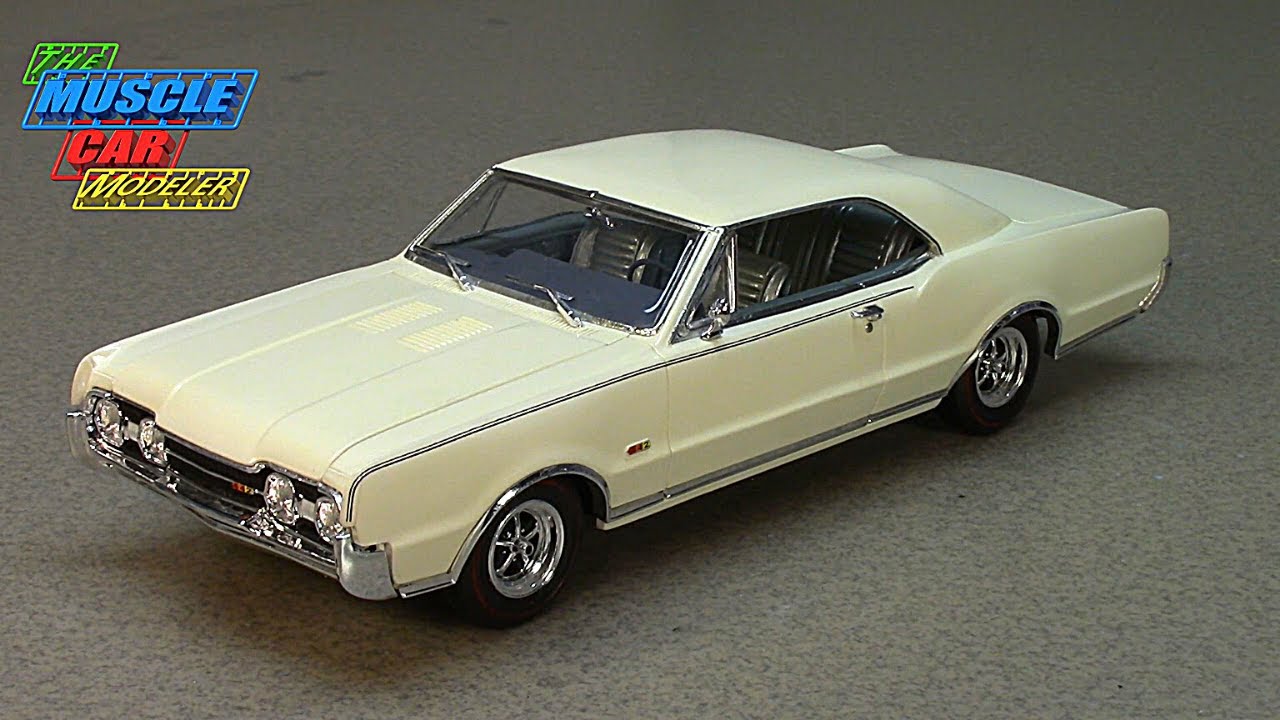 Lindberg 1967 Oldsmobile 442 Build