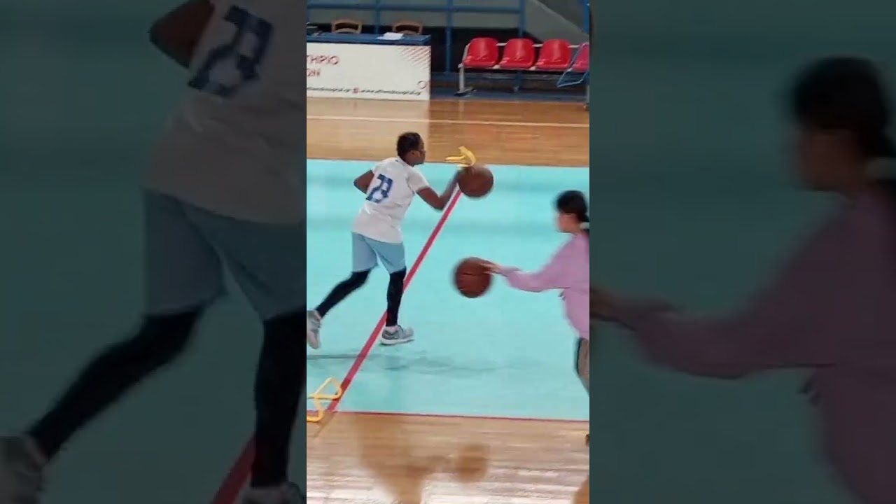 The player missed the basket #basketballtraining #basketballislife