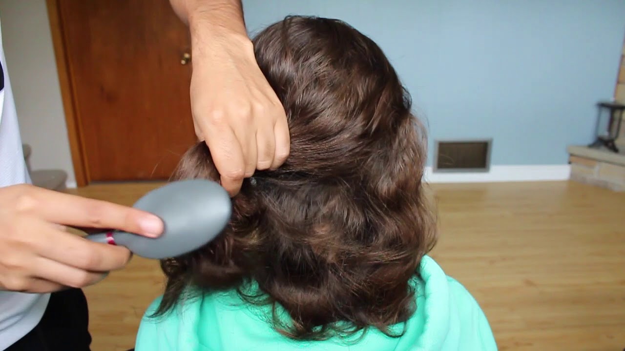 ASMR ENGLISH | MY BOYFRIEND BRUSHES MY HAIR