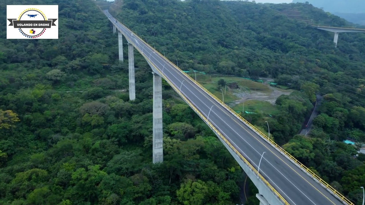 VOLANDO EN DRONE 4K - PUENTES VIADUCTO DE GUALANDAY