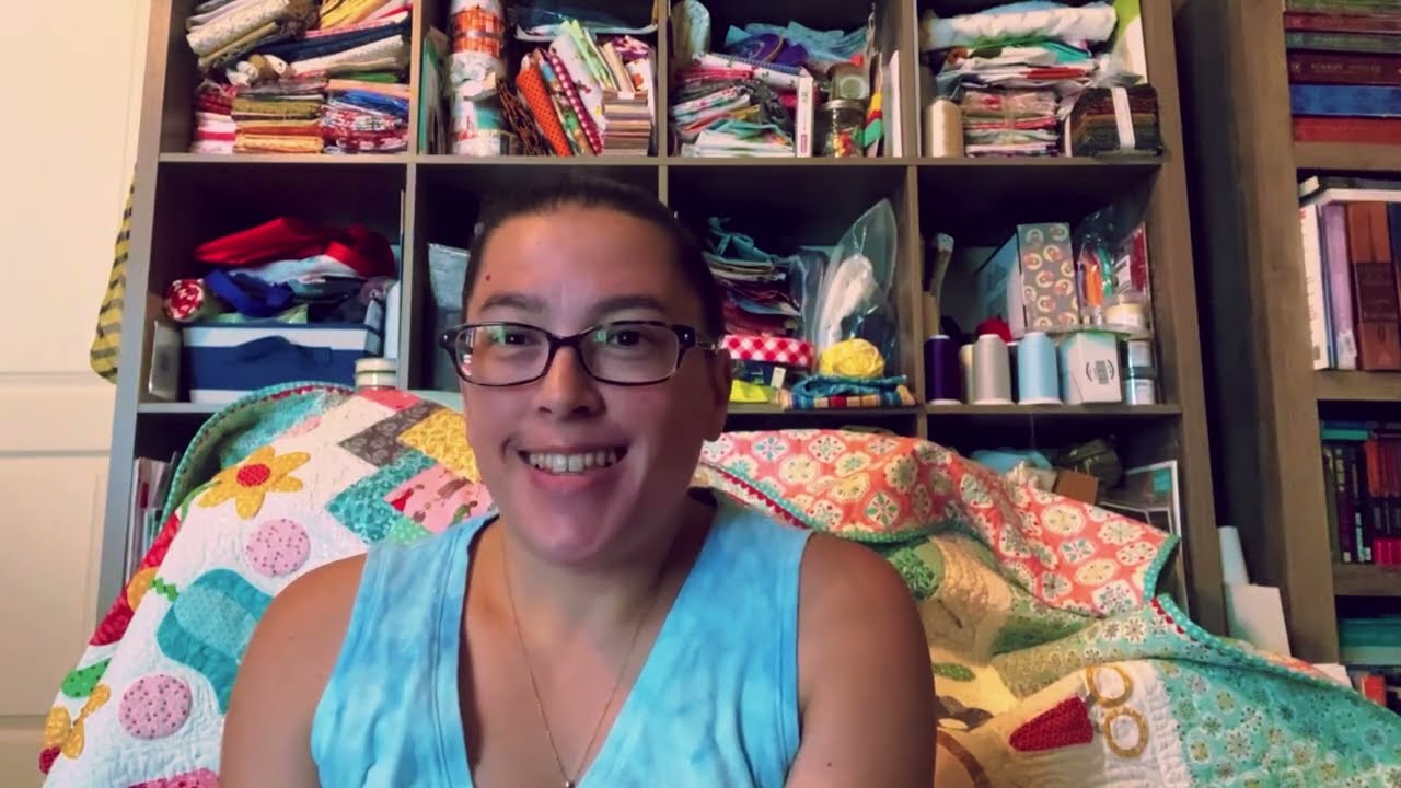 Flosstube Extra - Unboxing! Black Needle Society Frogwarts Year 4