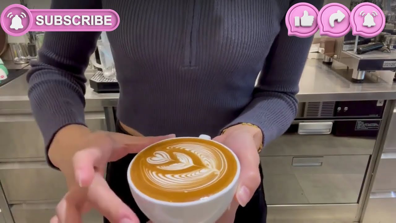 High Contrast Winged Tulip Latte Art: Clean Pouring Tutorial