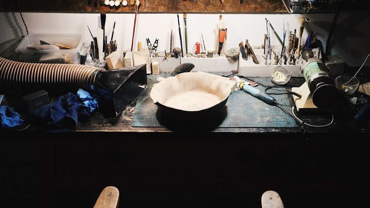 深夜皮盘手作｜在灯光下慢慢打磨出温度✨