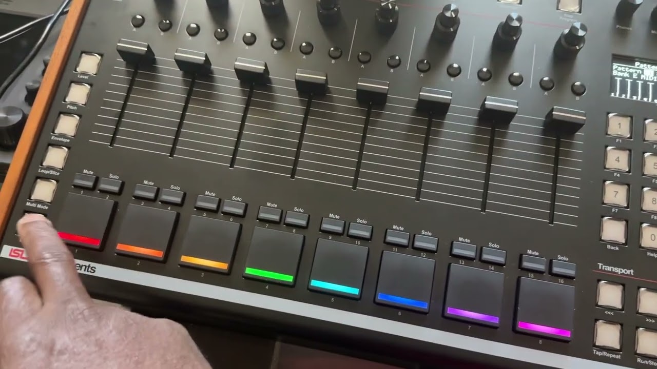 Карта DSP MPC One и Isla Instruments S2400 с живыми эффектами и плагином VST.