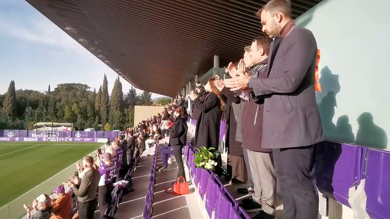 Ricordo di Commisso al Viola Park
