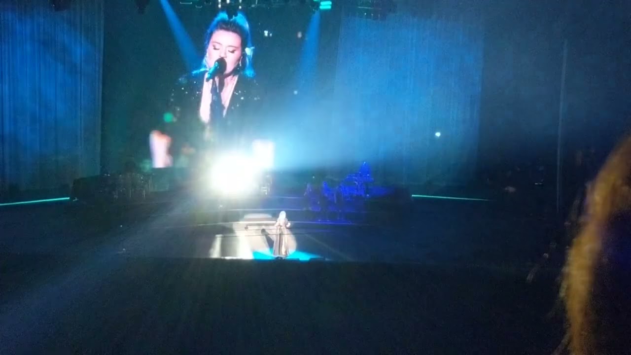 Kelly Clarkson - Lighthouse - Las Vegas