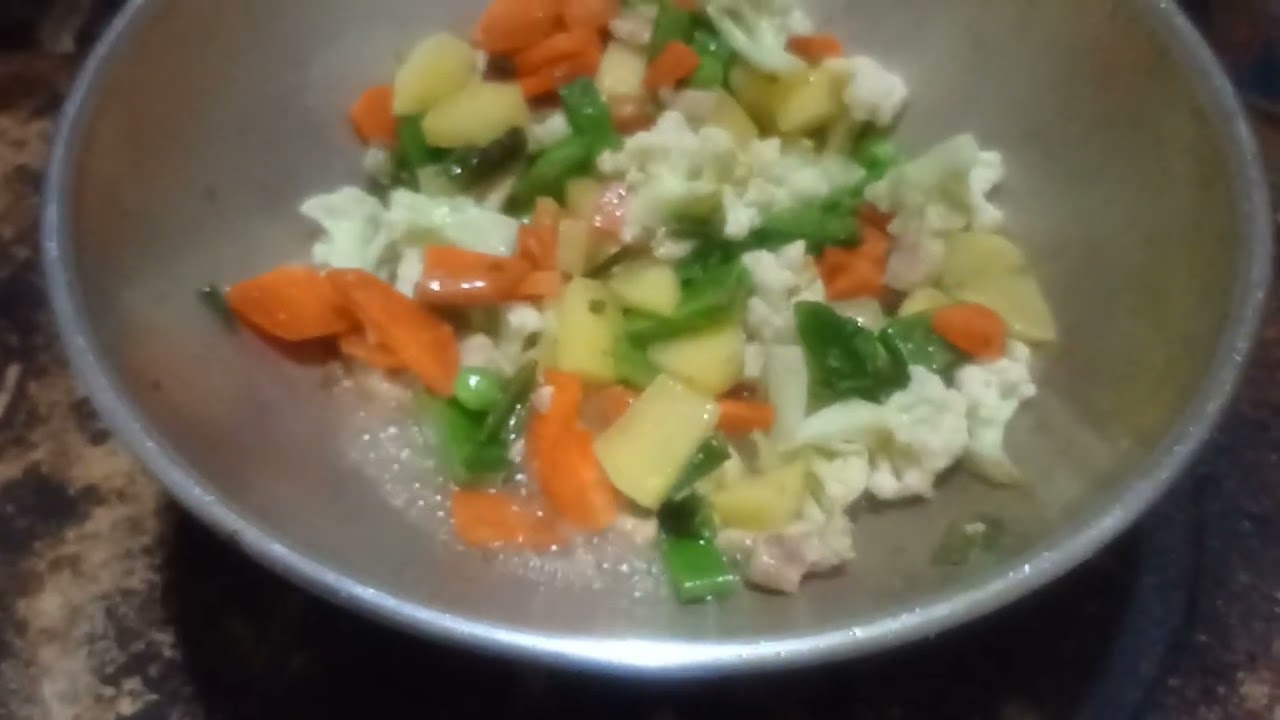 চিকেন সবজি নুডুলস রান্না রেসিপি। ciken vegetables nuduls recipe.