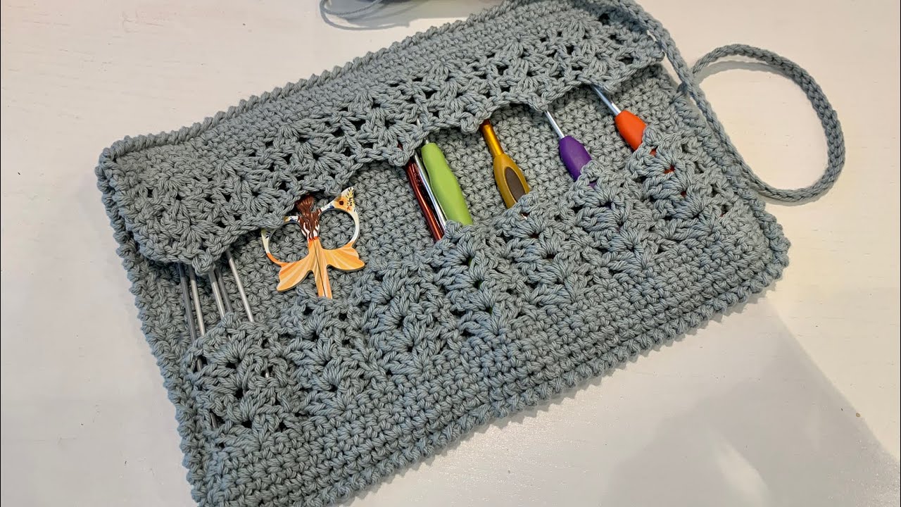 Funda  para agujas de ganchillo o para guardar tus brochas de maquillaje