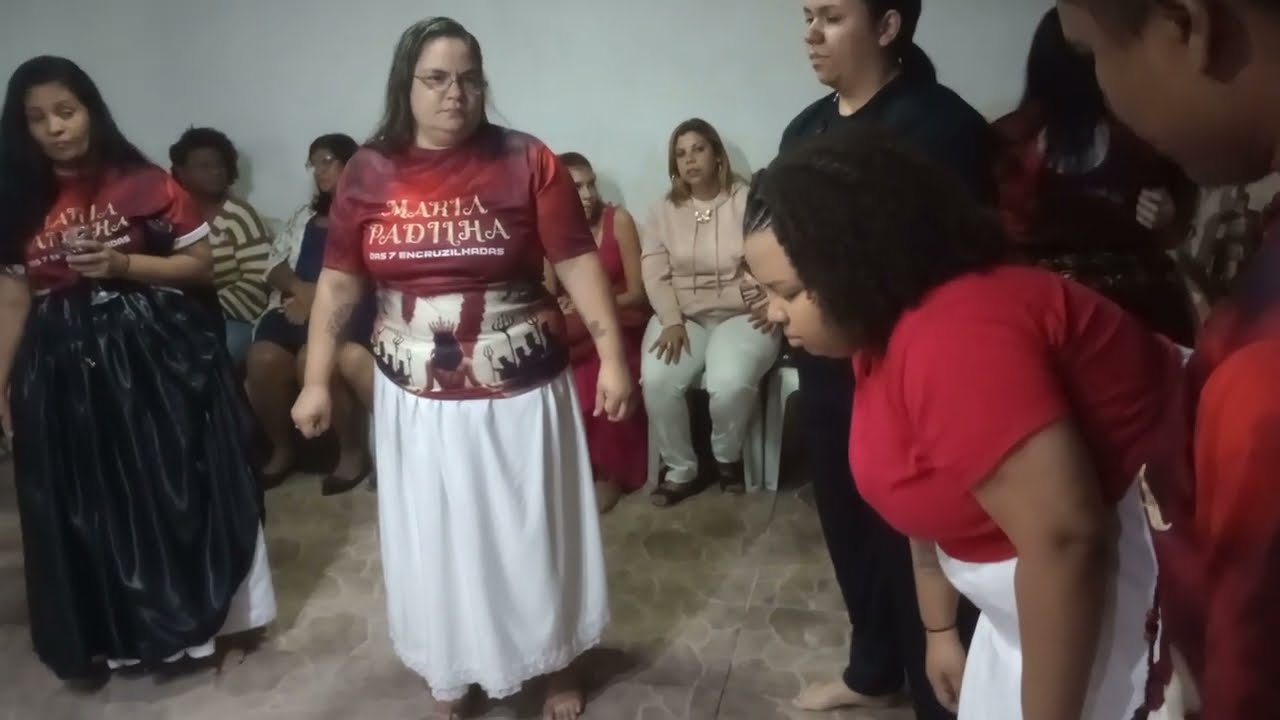 GIRA de ESQUERDA na UMBANDA com EXU e POMBAGIRA DONA 7 ENCRUZILHADAS /Casa De Caridade Vov&oacute; Cambinda