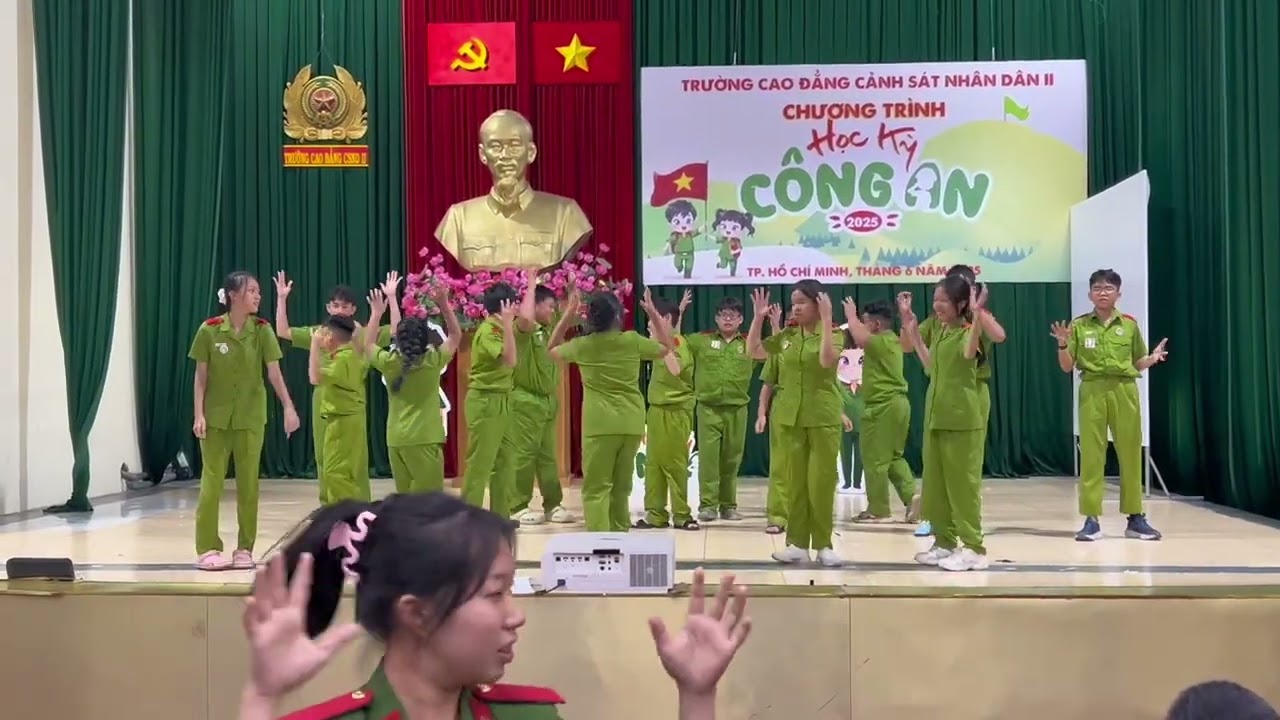 Tom va Xuka tham gia học kỳ công an hè 2025