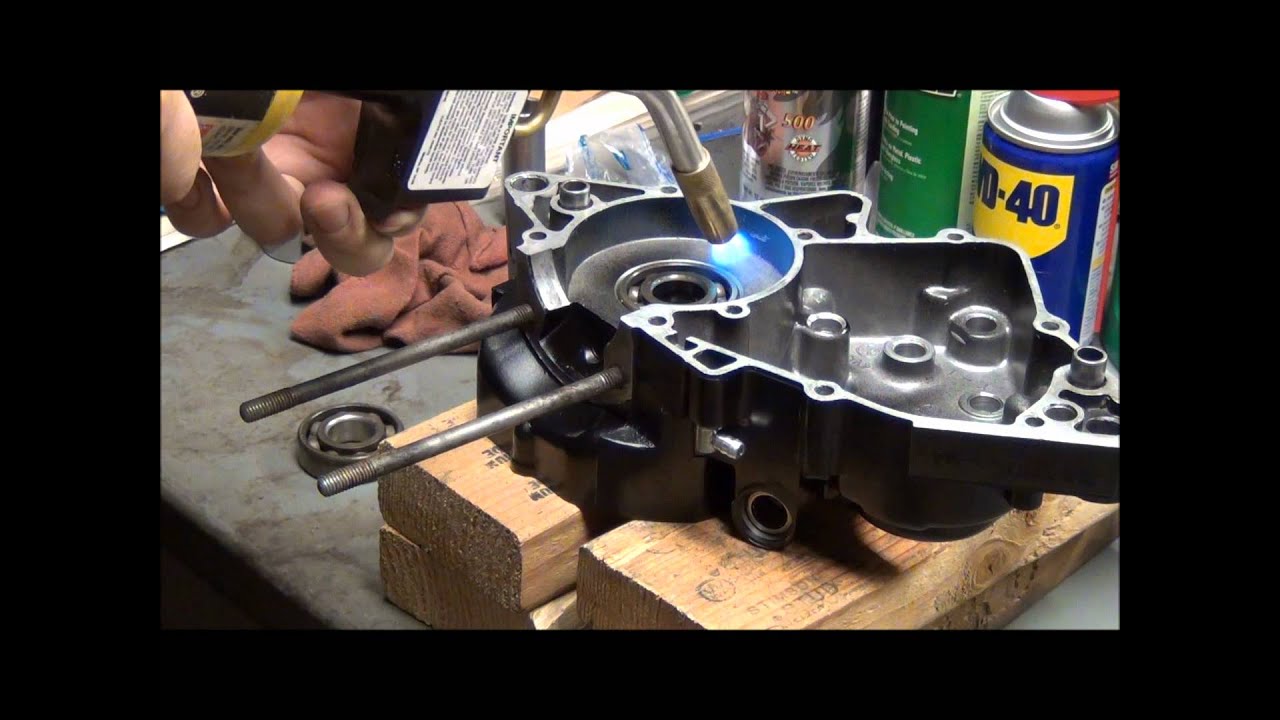 1984 YAMAHA YZ80 RESTORATION PART 2- CHANGING CRANK BEARINGS