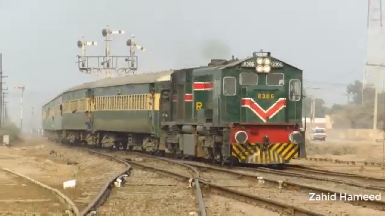Fastest PHA - 20 8306 Pulling Fastest 45 Up Pakistan Express // Zahid Hameed //