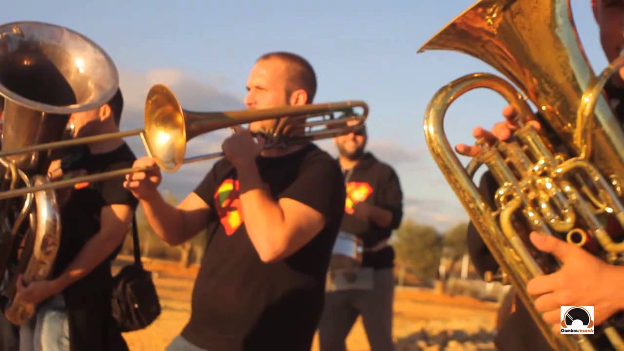 Xaranga Kriptonita-La Flama (Obrint Pas)