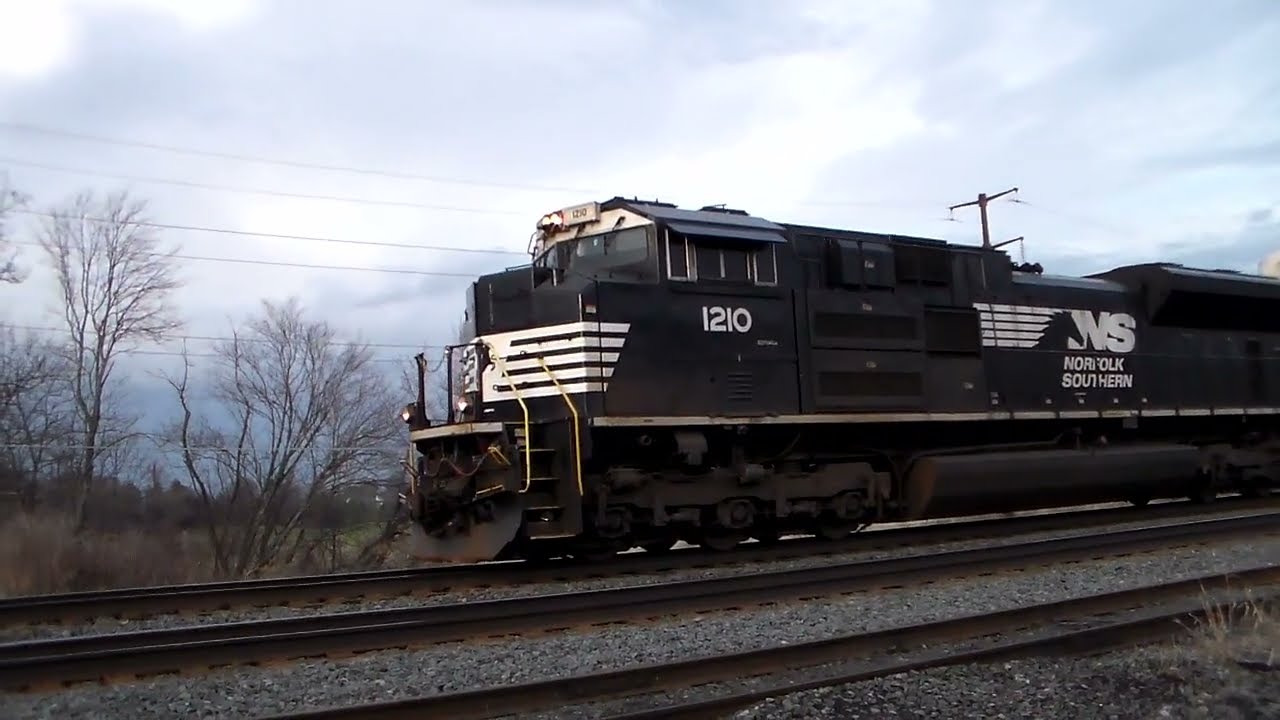 NS 11N with 1210 up front & 4431 as a mid train DPU