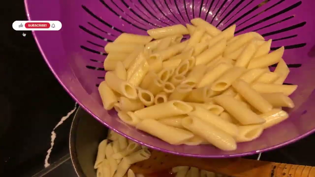 Lunch Goals Unlocked 😋🍝 Pasta Love with a Chicken Panny Crunch