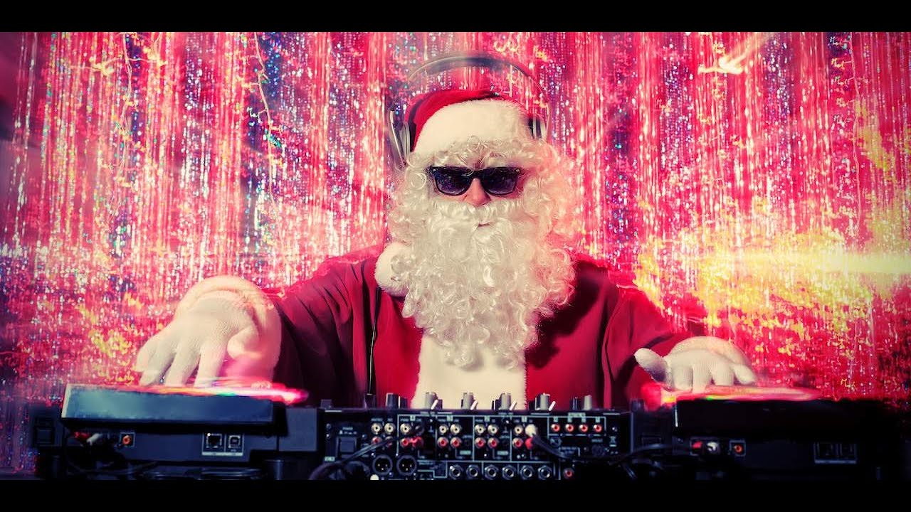 360°Sound Podcast –  Holladaze: Alternative Christmas Tracks