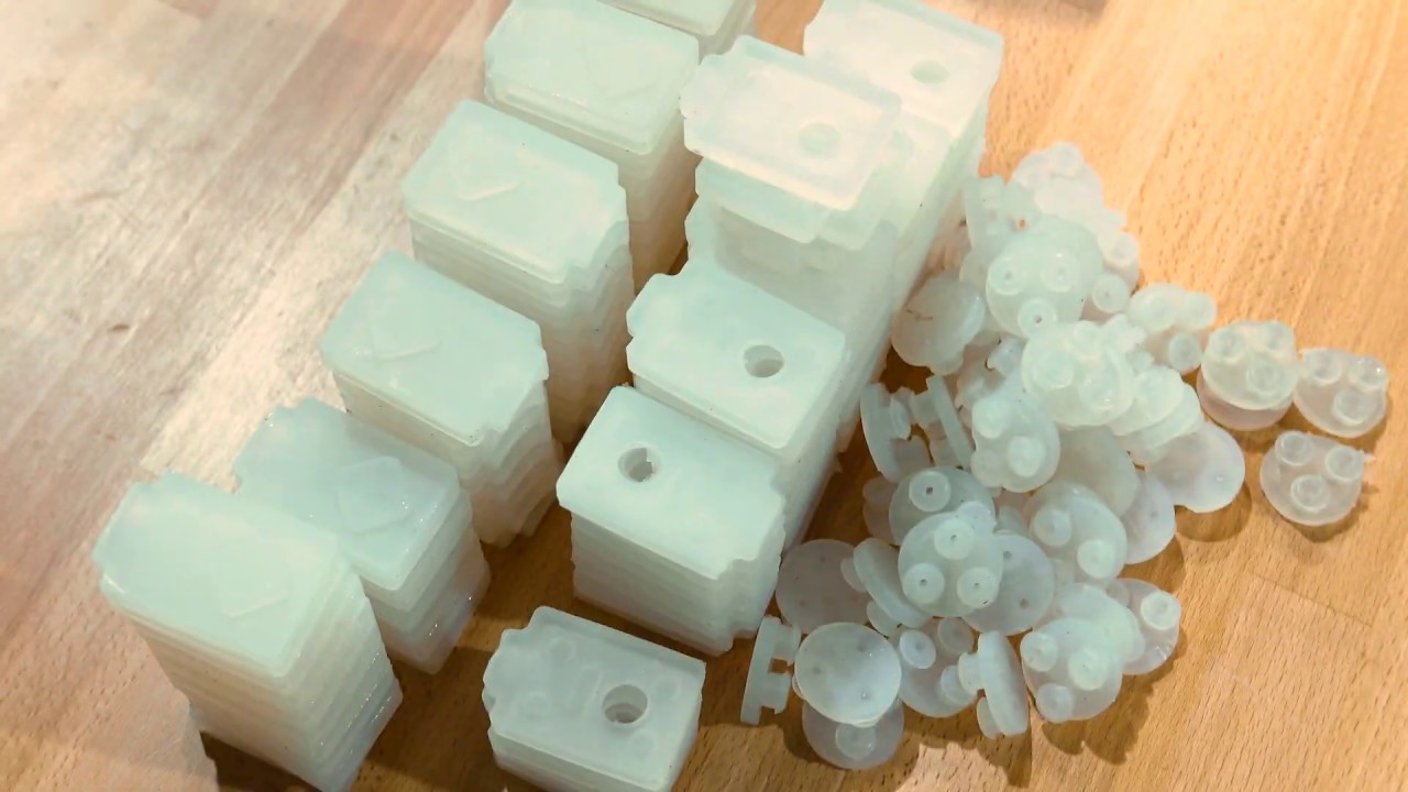 4-Mation: batch molding silicone parts