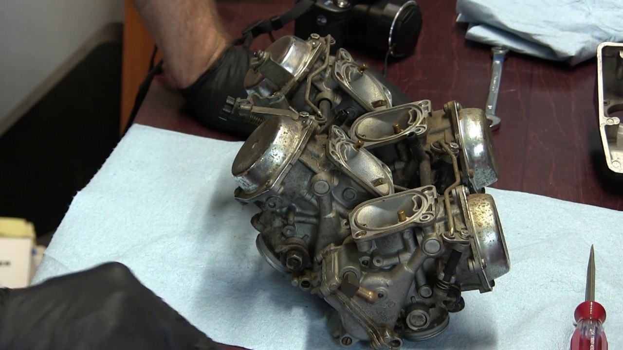 Carb Separation  ||  1984 Honda Magna Rebuild