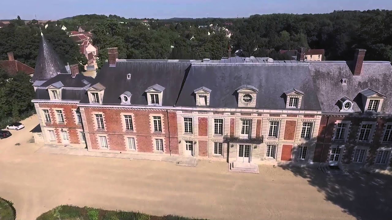 LE GOLF DU CHATEAU D'HUMIERES