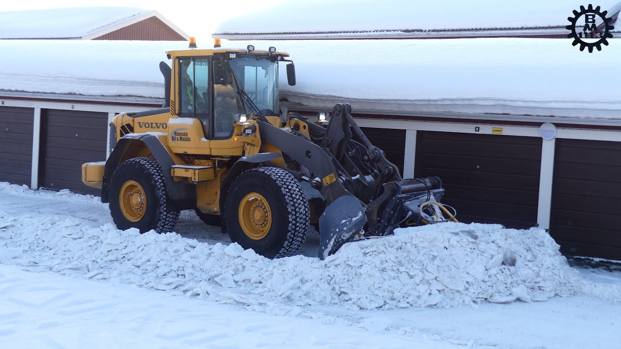 Volvo L60F and L70F in snow and Iceremoval in -20C the winter 2023-24