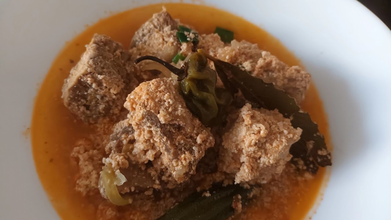 Sauce pistaches/courges à la Congolaise ( Bouillon ya viande na mbatete )