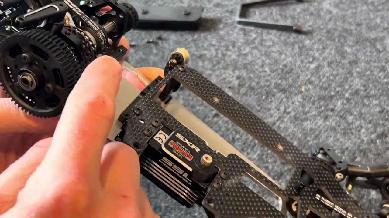 INFINITY IF15-2 lower your CG tips by Jilles Groskamp