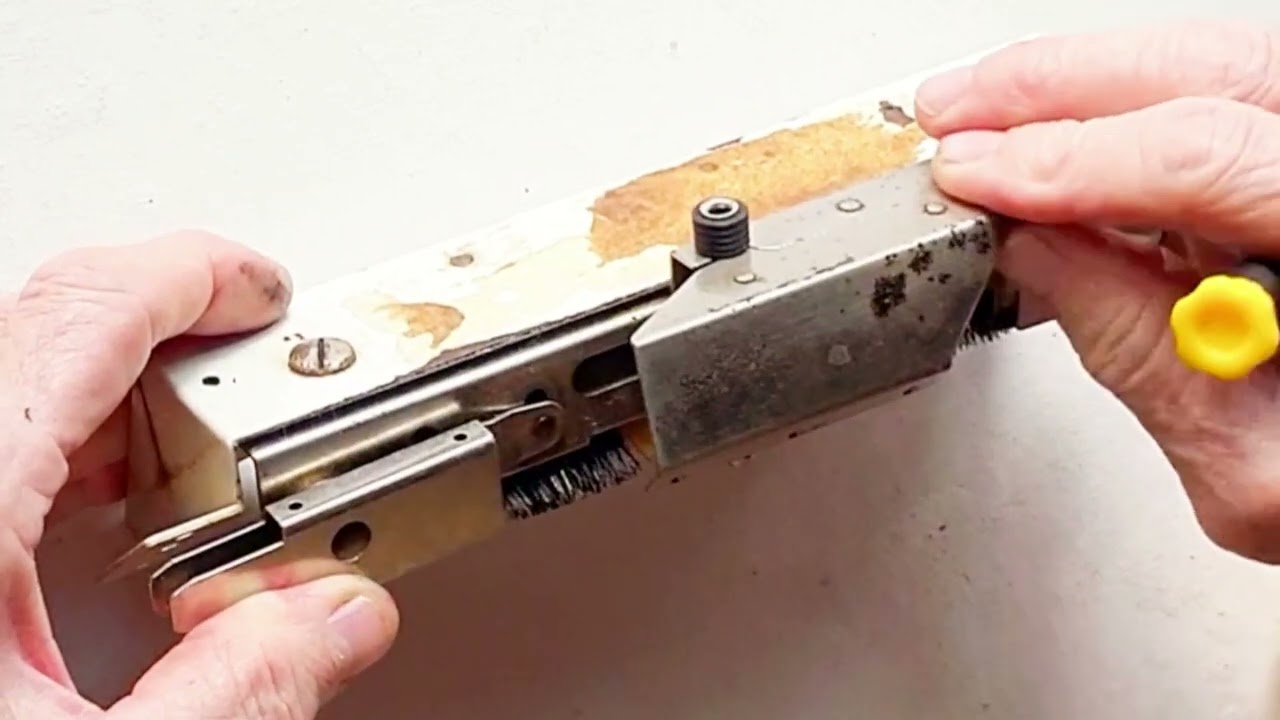 Adjusting Passap Eyelets