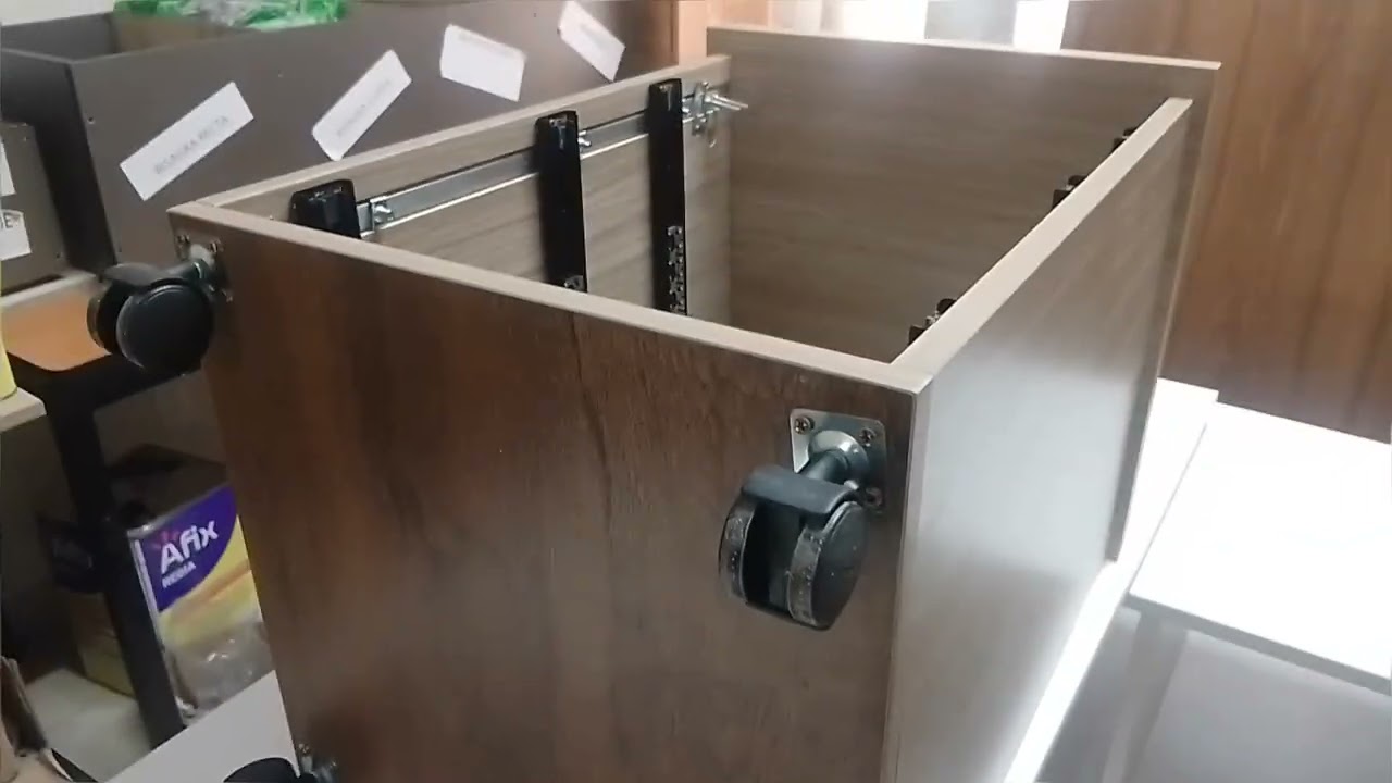 Archivero pequeño de tres cajones para cubículo video de armado muebles cué