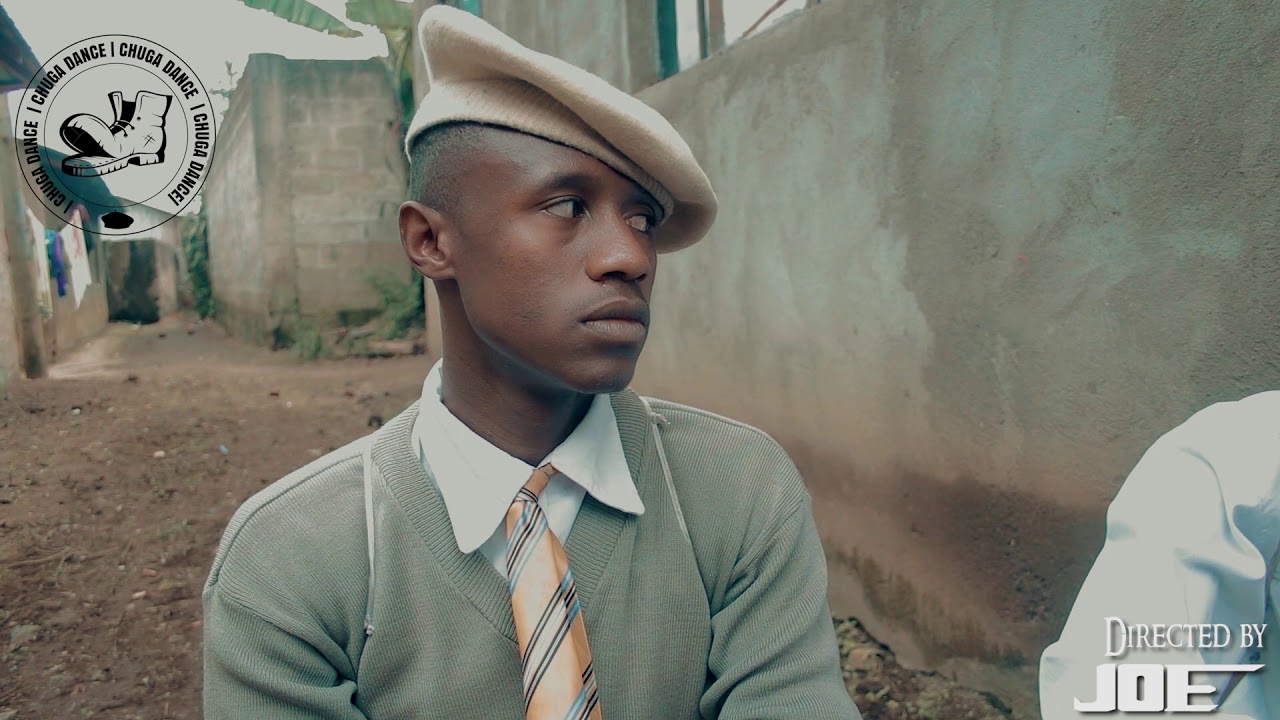 Cha Arusha chamyumbisha Babu wa Chuga mbele ya wajukuu zake