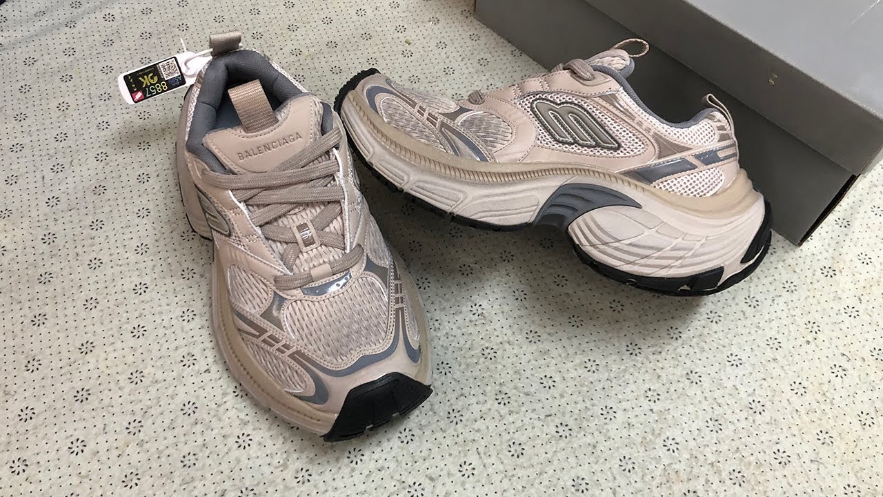 Balenciaga 6XL Sneakers in Grey Review