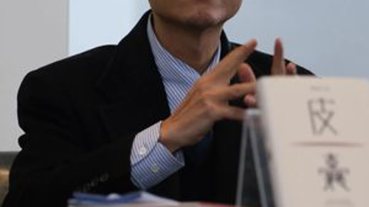 大冰，给每个不会交际，和恋爱的人建议。 