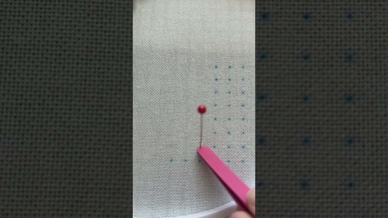 Easy Way To Grid Your Fabric #crossstitch #tutorial #howto