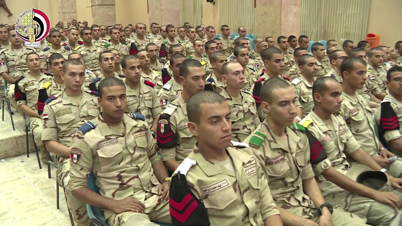 الفريق أول صدقى صبحى يلتقى طلبة الكليات والمعاهد العسكرية عبر شبكة الفيديو كونفرانس