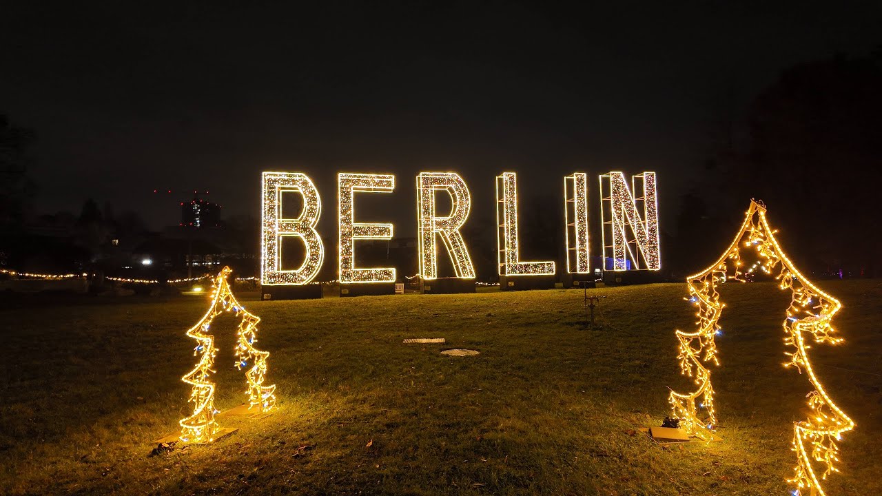 🇩🇪 Berlin Christmas Garden 2025 | Magical Light Walk Tour 🎄🌟 (4K)