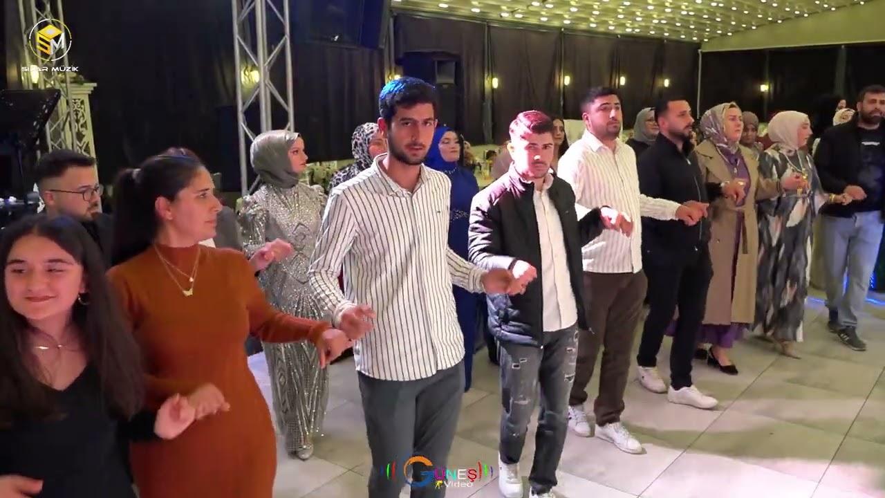 HOZAN SİDAR .Aydında Çiftçi Ailesinin Düğünü 