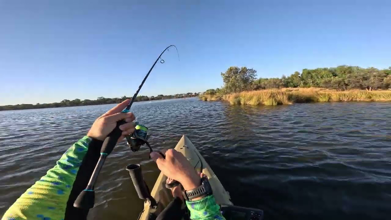 Un día perfecto de pesca en kayak en Australia