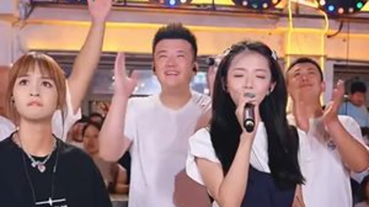 山西网红萱萱空降木森大舞台,一首《想把森哥追》给森哥喊迷糊了 #木森 #木森百姓大舞台 #喊麦 #嗨翻全场 #热门